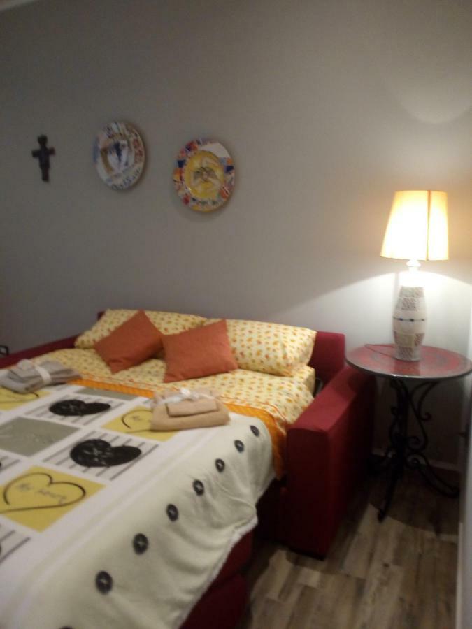 Case Vacanza Le Casette Santo Stefano di Camastra Luaran gambar