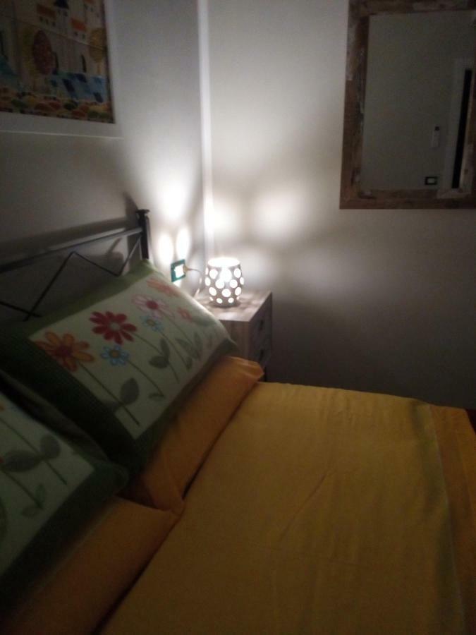 Case Vacanza Le Casette Santo Stefano di Camastra Luaran gambar