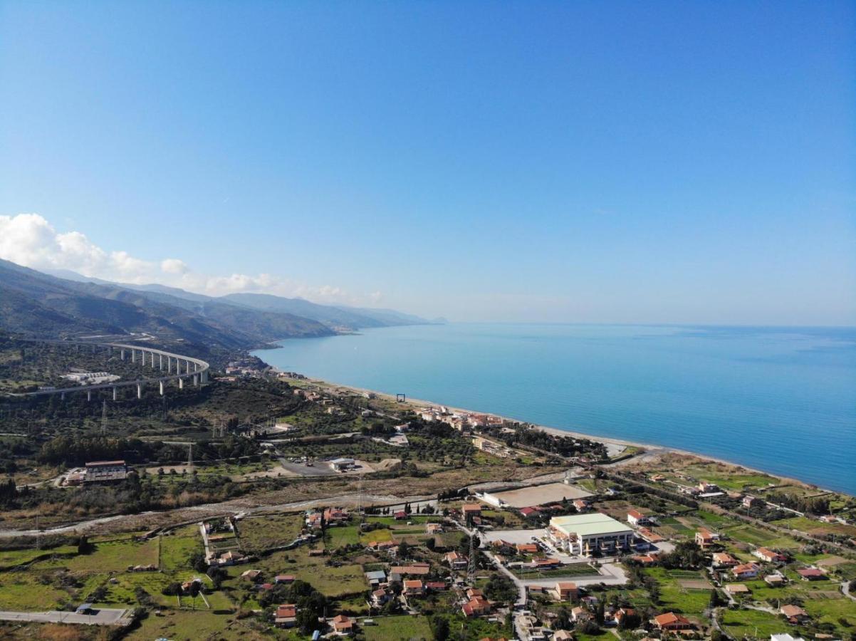 Case Vacanza Le Casette Santo Stefano di Camastra Luaran gambar