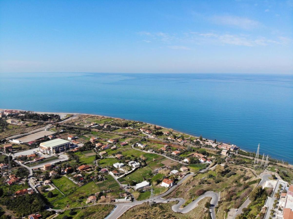 Case Vacanza Le Casette Santo Stefano di Camastra Luaran gambar