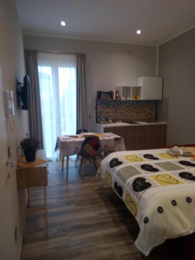 Case Vacanza Le Casette Santo Stefano di Camastra Luaran gambar